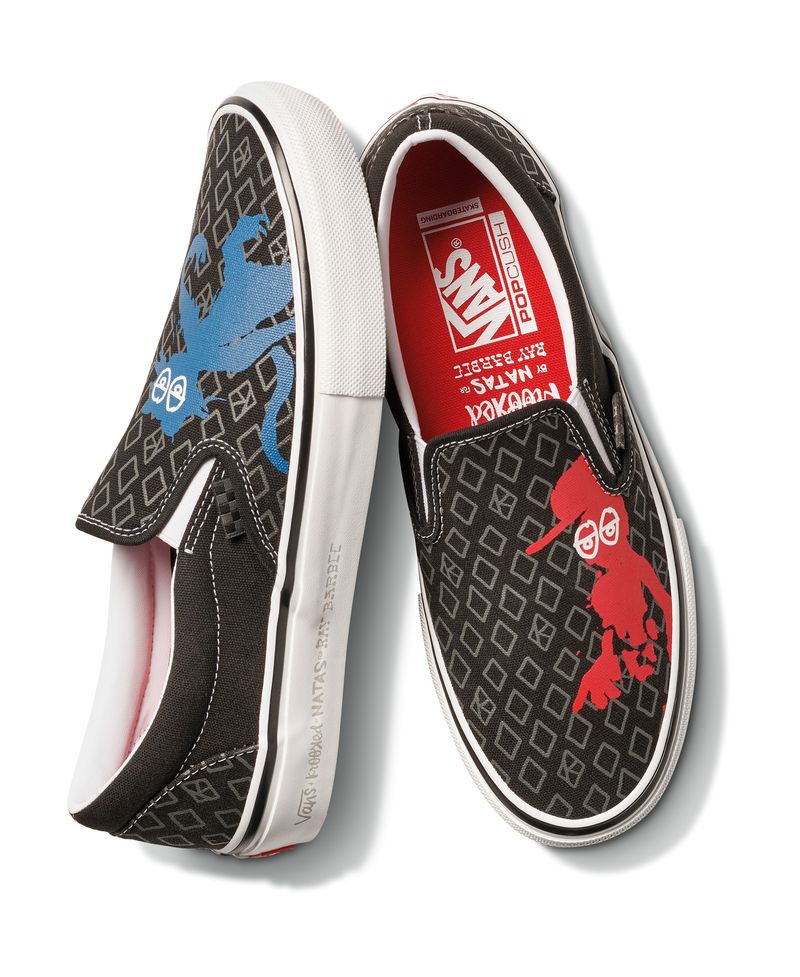 SP22_Skate_Slip-On_Krooked_VN0A5FCAAPM_Blk_Pair